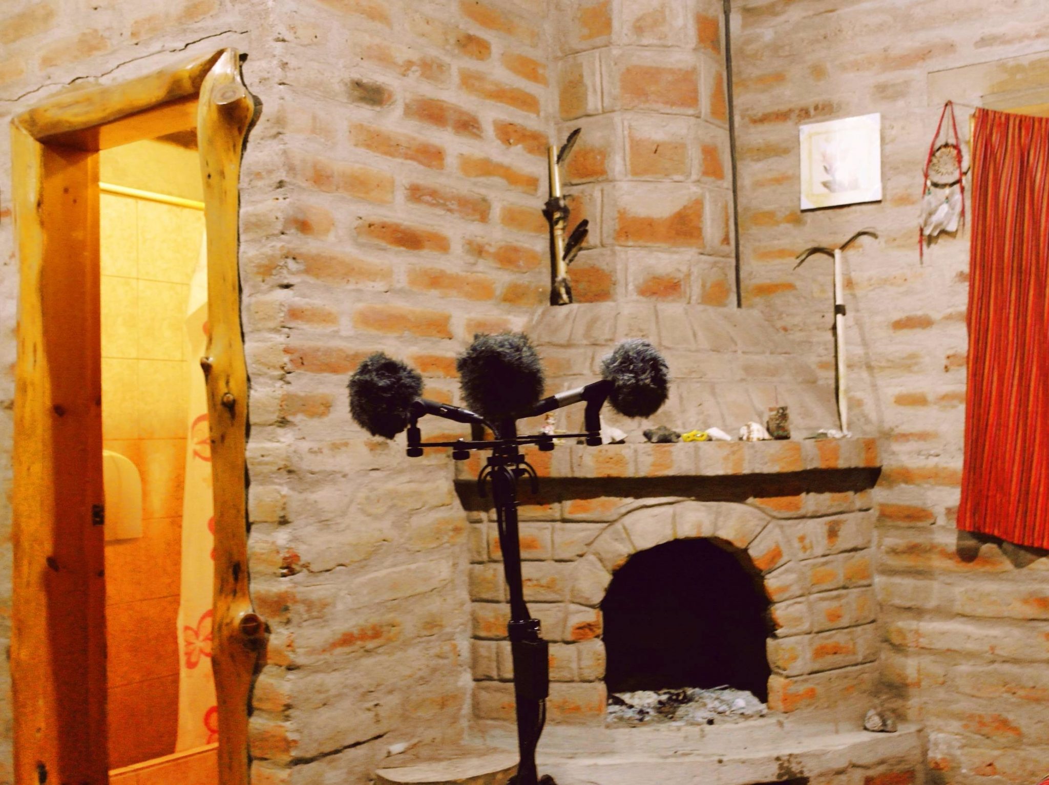 Roomtones in traditional quechua house